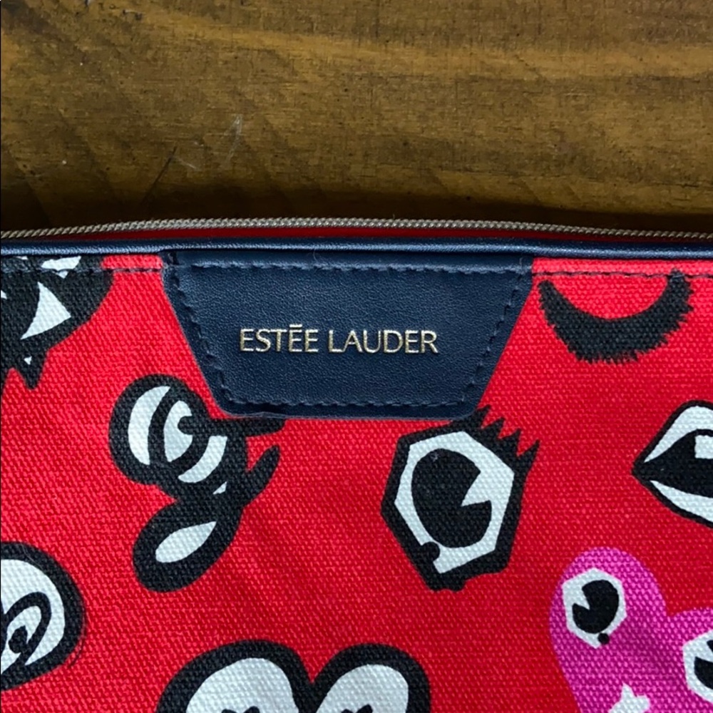 Estée Lauder makeup bag